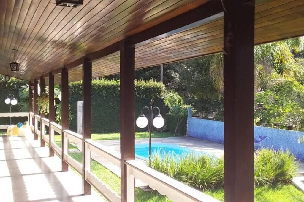 Em Condomino Fechado. Casa de férias