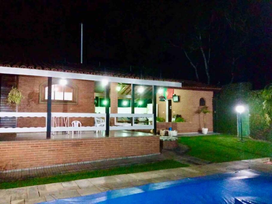Em Condomino Fechado. Casa de férias São Paulo